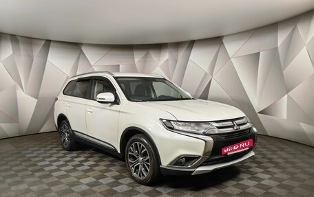 Mitsubishi Outlander III рестайлинг 3, 2018 год, 2 135 000 рублей, 3 фотография