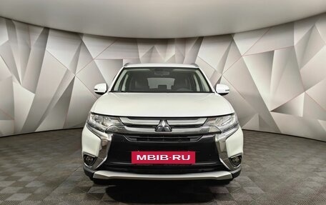 Mitsubishi Outlander III рестайлинг 3, 2018 год, 2 135 000 рублей, 7 фотография