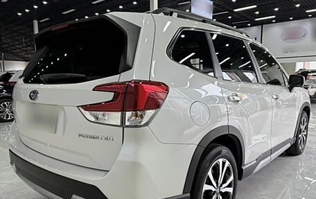 Subaru Forester, 2020 год, 2 300 000 рублей, 4 фотография