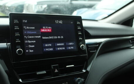 Toyota Camry, 2021 год, 2 990 000 рублей, 11 фотография