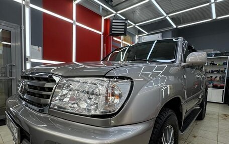 Toyota Land Cruiser 100 рестайлинг 2, 2003 год, 2 500 000 рублей, 3 фотография