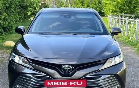 Toyota Camry, 2019 год, 2 530 000 рублей, 3 фотография
