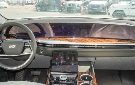 Cadillac Escalade V, 2025 год, 23 390 000 рублей, 9 фотография