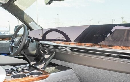 Cadillac Escalade V, 2025 год, 23 390 000 рублей, 18 фотография