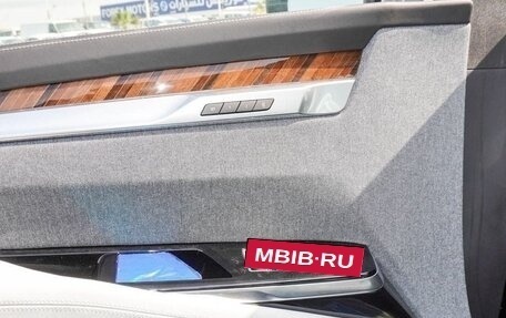 Cadillac Escalade V, 2025 год, 23 390 000 рублей, 13 фотография