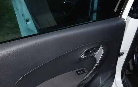 Volkswagen Polo VI (EU Market), 2014 год, 500 000 рублей, 6 фотография