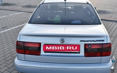 Volkswagen Passat B4, 1996 год, 175 000 рублей, 7 фотография