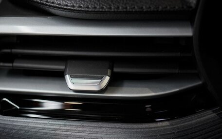 Geely Emgrand, 2024 год, 2 243 990 рублей, 23 фотография