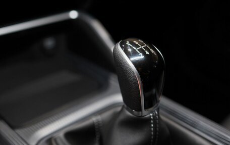 Geely Emgrand, 2024 год, 2 243 990 рублей, 22 фотография