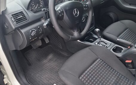 Mercedes-Benz A-Класс, 2011 год, 620 000 рублей, 2 фотография