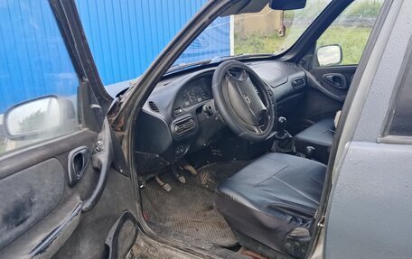Chevrolet Niva I рестайлинг, 2005 год, 220 000 рублей, 5 фотография