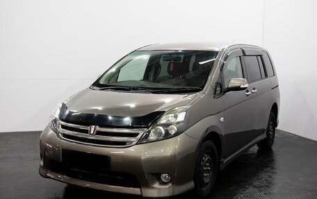 Toyota ISis I, 2010 год, 1 417 000 рублей, 1 фотография