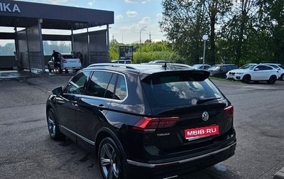 Volkswagen Tiguan II, 2019 год, 3 350 000 рублей, 1 фотография