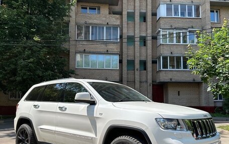 Jeep Grand Cherokee, 2012 год, 2 200 000 рублей, 2 фотография