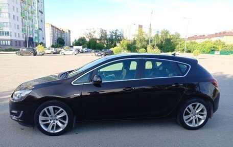 Opel Astra J, 2014 год, 1 550 000 рублей, 2 фотография