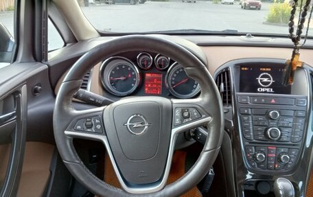 Opel Astra J, 2014 год, 1 550 000 рублей, 13 фотография