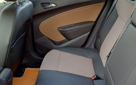 Opel Astra J, 2014 год, 1 550 000 рублей, 22 фотография