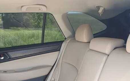 Subaru Outback IV рестайлинг, 2017 год, 2 350 000 рублей, 4 фотография
