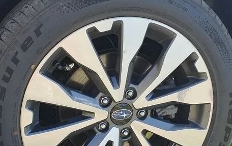 Subaru Outback IV рестайлинг, 2017 год, 2 350 000 рублей, 9 фотография
