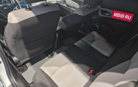 Chevrolet Cruze II, 2015 год, 915 000 рублей, 35 фотография