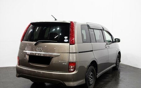 Toyota ISis I, 2010 год, 1 417 000 рублей, 4 фотография
