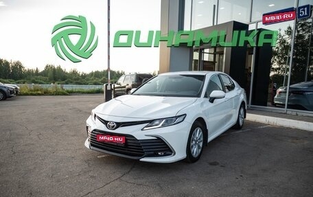 Toyota Camry, 2021 год, 2 500 000 рублей, 1 фотография
