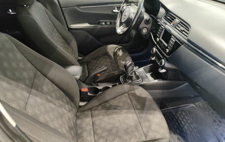 KIA Rio IV, 2017 год, 899 000 рублей, 9 фотография