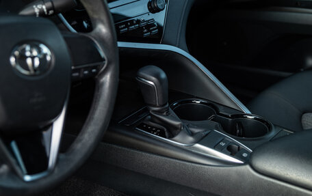 Toyota Camry, 2021 год, 2 500 000 рублей, 11 фотография