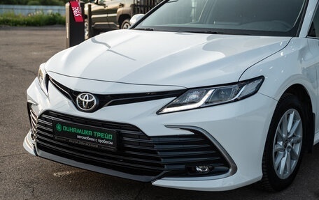 Toyota Camry, 2021 год, 2 500 000 рублей, 2 фотография