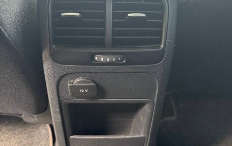 Volkswagen Jetta VI, 2012 год, 1 000 001 рублей, 9 фотография