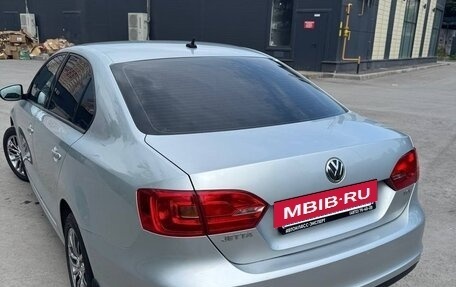 Volkswagen Jetta VI, 2012 год, 1 000 001 рублей, 8 фотография
