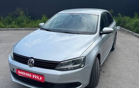 Volkswagen Jetta VI, 2012 год, 1 000 001 рублей, 2 фотография