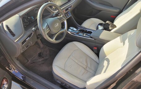 Hyundai Sonata VIII, 2019 год, 2 350 000 рублей, 17 фотография