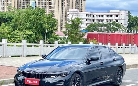 BMW 3 серия, 2021 год, 3 040 000 рублей, 3 фотография