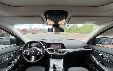 BMW 3 серия, 2021 год, 3 040 000 рублей, 9 фотография