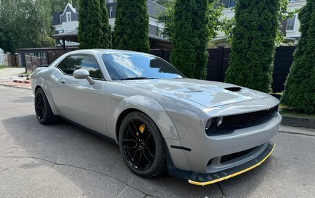 Dodge Challenger III рестайлинг 2, 2018 год, 3 600 000 рублей, 17 фотография