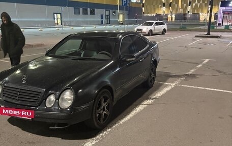 Mercedes-Benz CLK-Класс, 2000 год, 200 000 рублей, 2 фотография