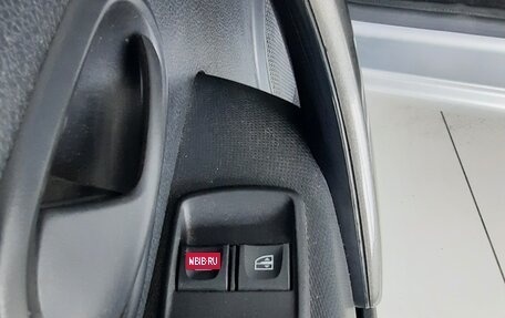 Renault Logan II, 2019 год, 900 000 рублей, 12 фотография