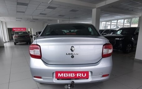 Renault Logan II, 2019 год, 900 000 рублей, 5 фотография
