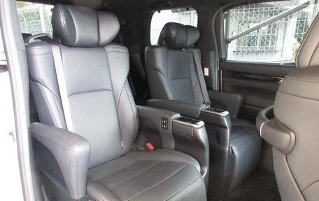 Toyota Alphard III, 2021 год, 4 100 000 рублей, 15 фотография