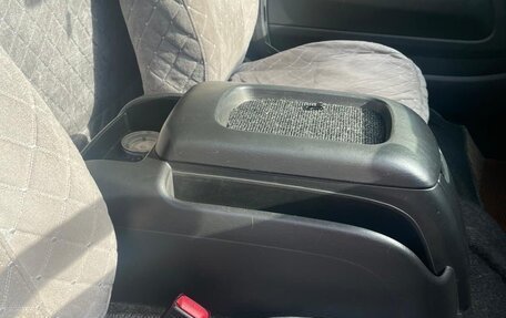 Toyota HiAce H200, 2013 год, 3 600 000 рублей, 11 фотография