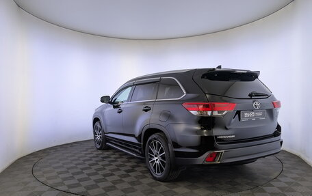 Toyota Highlander III, 2018 год, 3 590 000 рублей, 7 фотография