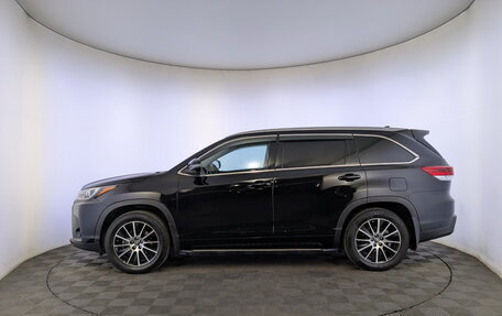 Toyota Highlander III, 2018 год, 3 590 000 рублей, 8 фотография