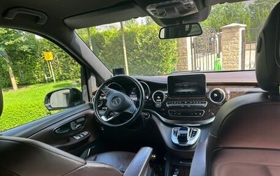Mercedes-Benz V-Класс, 2018 год, 4 100 000 рублей, 1 фотография