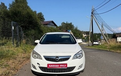 Opel Astra J, 2011 год, 630 000 рублей, 1 фотография