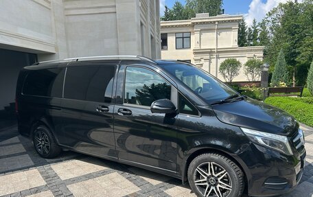 Mercedes-Benz V-Класс, 2018 год, 4 100 000 рублей, 8 фотография