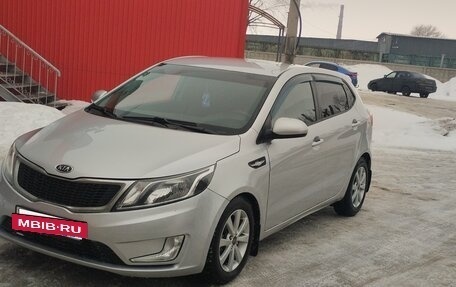 KIA Rio III рестайлинг, 2013 год, 780 000 рублей, 3 фотография