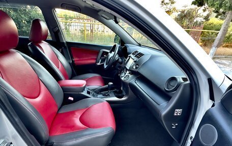 Toyota RAV4, 2011 год, 1 780 000 рублей, 24 фотография