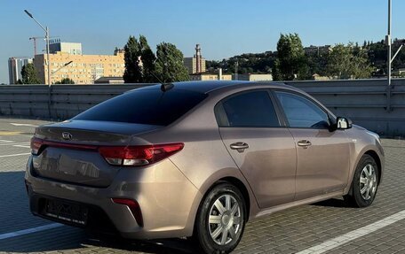 KIA Rio IV, 2019 год, 920 000 рублей, 3 фотография