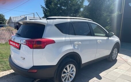 Toyota RAV4, 2014 год, 1 750 000 рублей, 4 фотография